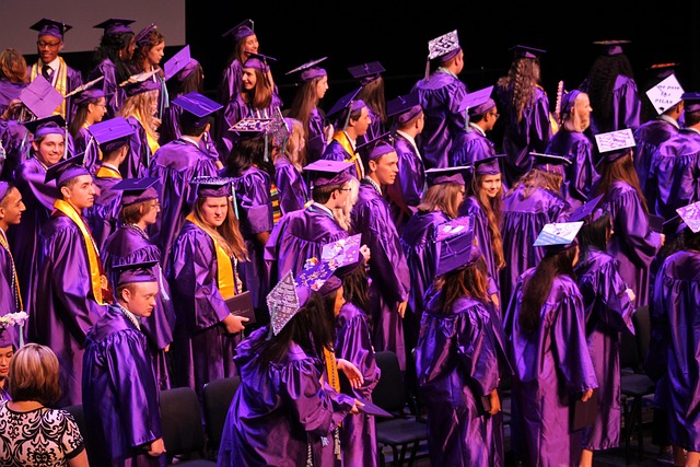 It’s Graduation Season: Commencement Speeches Worth Hearing  